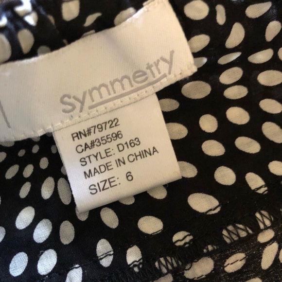 Symmetry Halter Top Print Dress - Picture 4 of 4